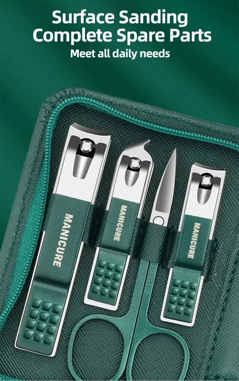 GREEN LEATHER MANICURE KIT