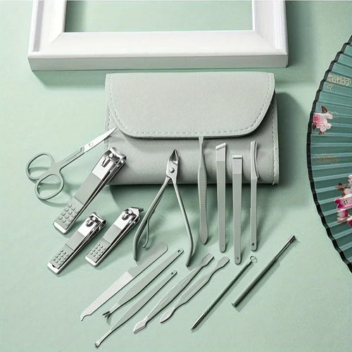 16 PIECE NAIL CARE SET