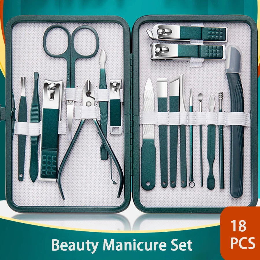 GREEN LEATHER MANICURE KIT