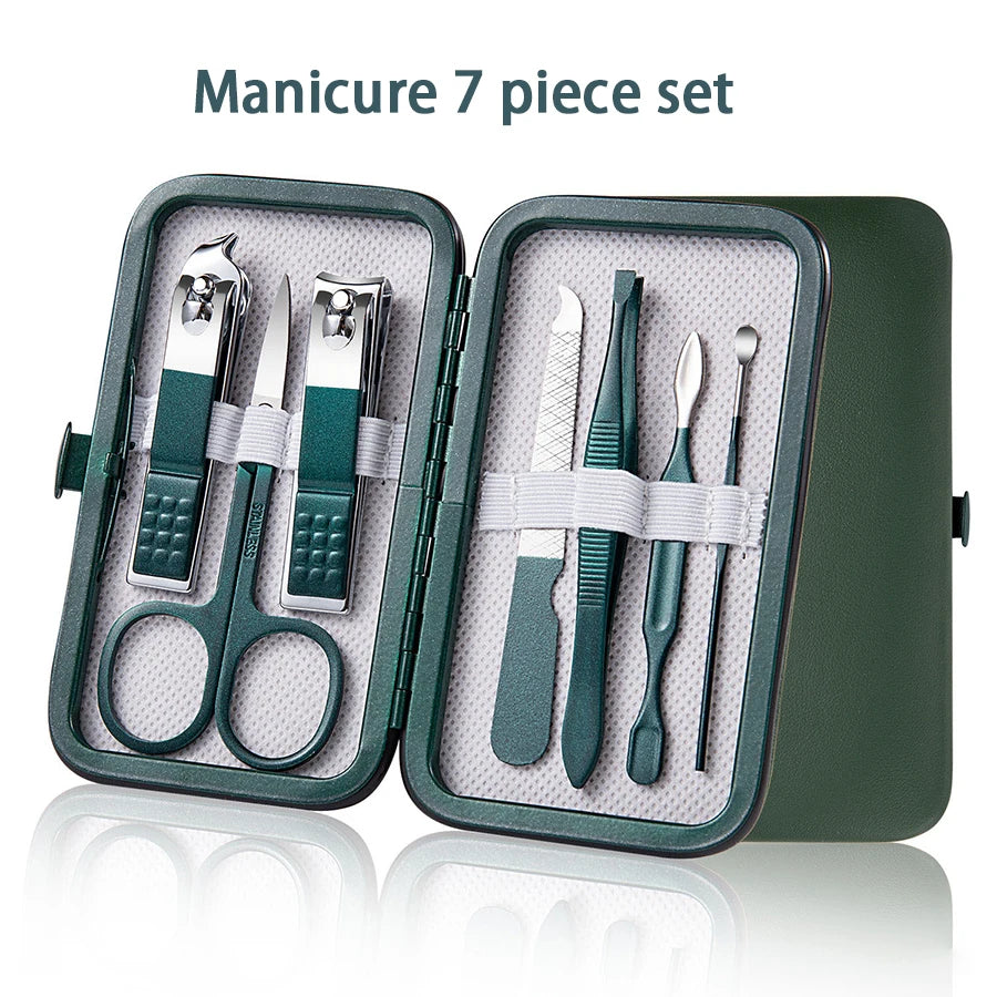 GREEN LEATHER MANICURE KIT